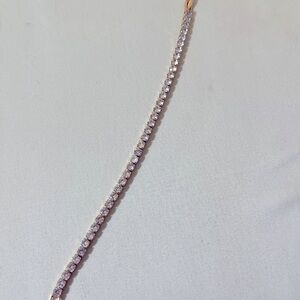 🩵 Brand New Tennis Bracelet in Gold 7"